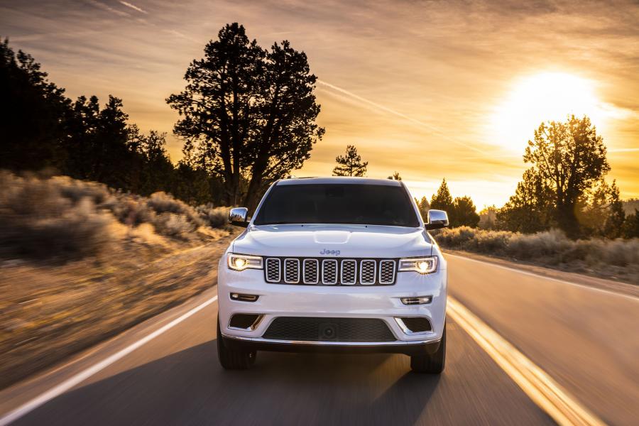  Jeep Grand Cherokee Summit (WK2) 2016 года  (фото 10 из 18)